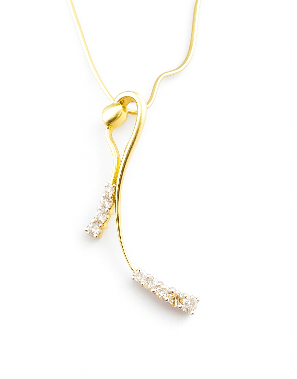 Beautiful 18 Kt Gold  Natural Diamond Pendant Chain